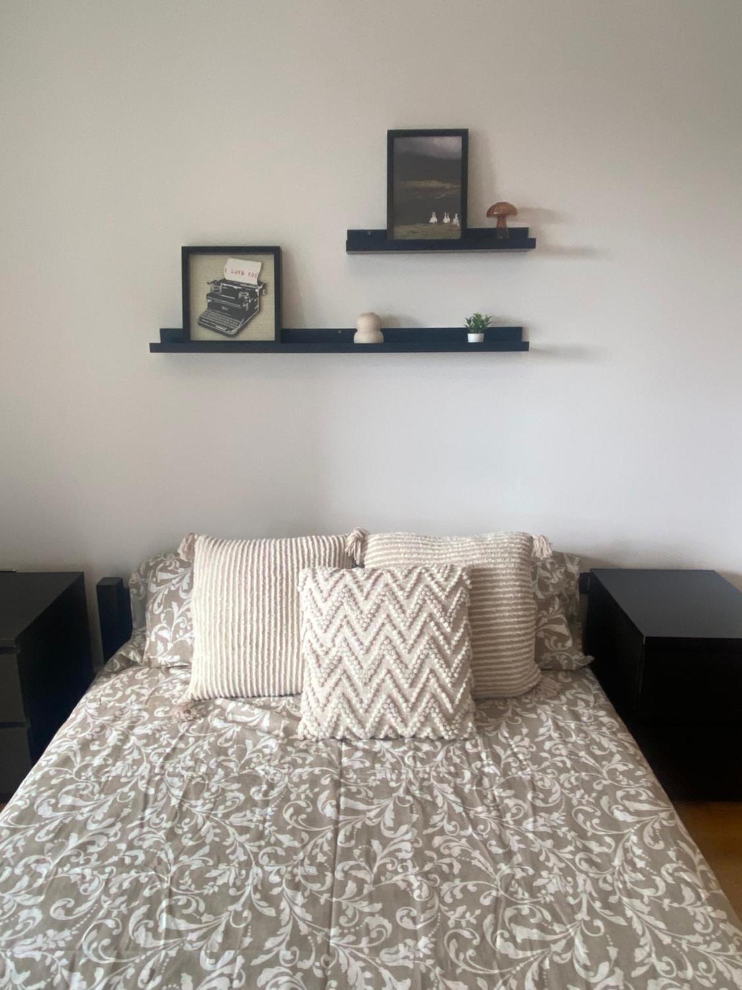 2 Bedroom Flat In Riverside West Лондон Екстер'єр фото